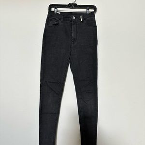 X001 Conclusion,‎ jeans in Black
